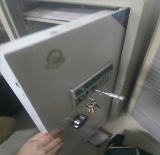 盐步迪堡保险柜开锁